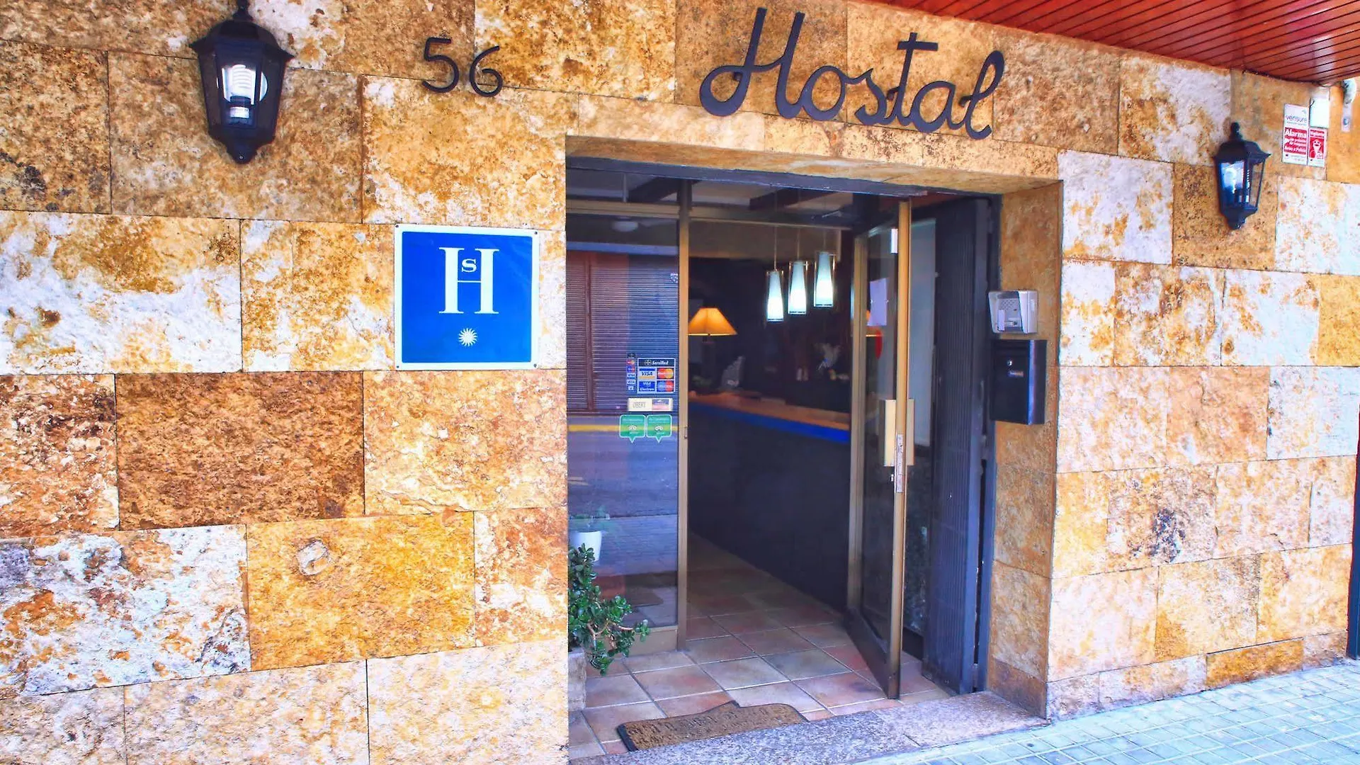 Hostal Isabel Blanes Guest house