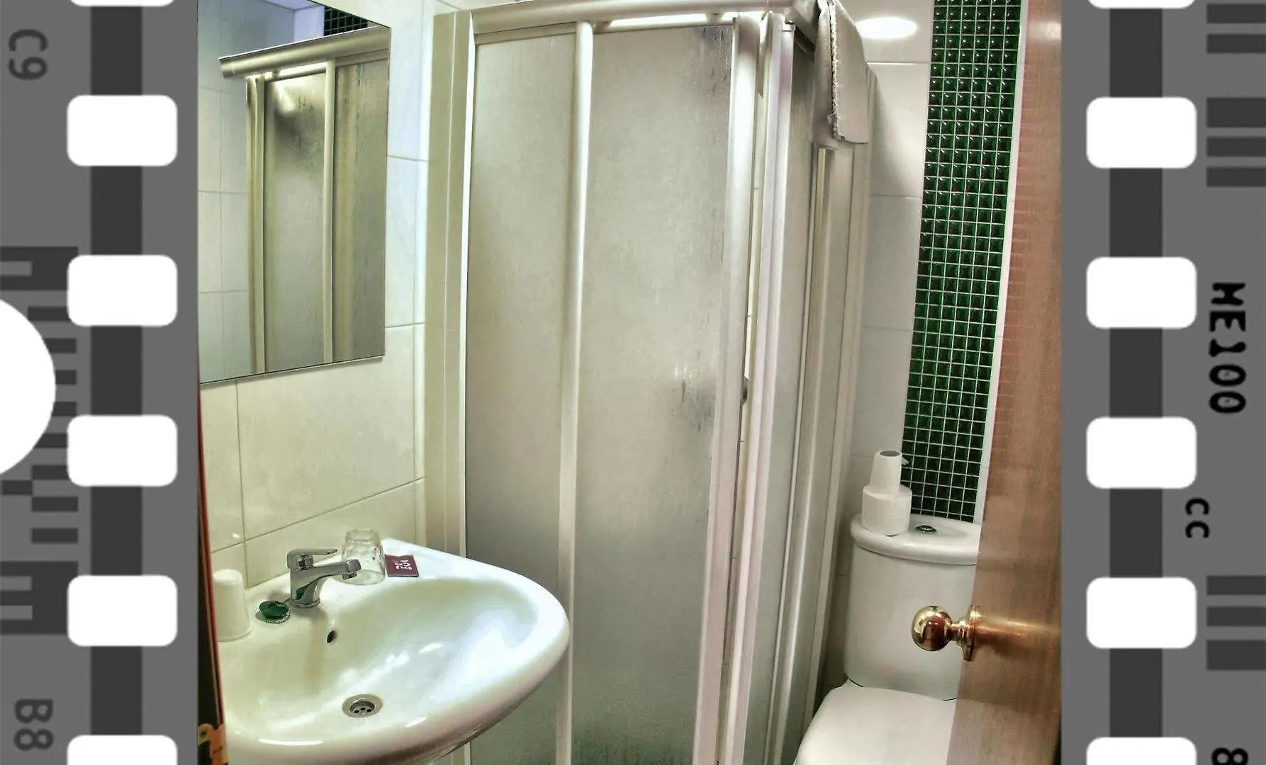 Guest house Hostal Isabel Blanes